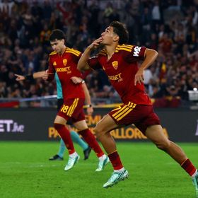 شاهد.. روما يتعافى من صدمة ريال مدريد ويهزم جنوى رغم غياب مالين