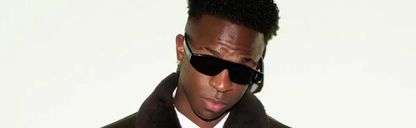 فينيسيوس يبني "إمبراطورية تجارية" image