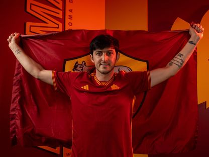 الإيراني سردار أزمون مهاجم نادي روما الإيطالي - 26 أغسطس 2023 - https://twitter.com/OfficialASRoma