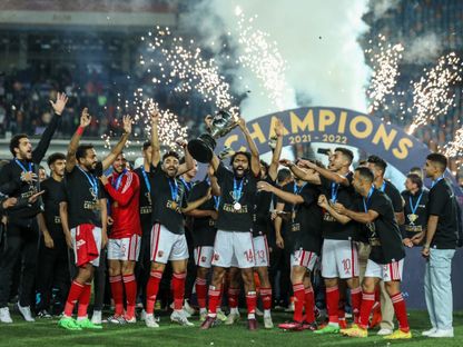 احتفالات لاعبي الأهلي بالتتويج بلقب كأس مصر 2021 - 2022 - X@AlAhly