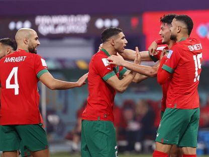 لاعبون مغاربة يحتفلون بعد تسجيلهم هدفاً في مرمى كرواتيا في المباراة على المركز الثالث - 17 ديسمبر 2022 - Yukihito Taguchi-USA TODAY Sports