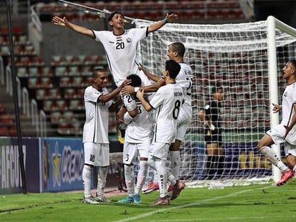 فرحة لاعبي منتخب اليمن بهدف في شباك لاوس - 18 يونيو 2023 - facebook/yemen fa