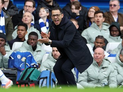 ليام روسينيور خلال مباراة تشيلسي وبيرنلي بالدوري الإنجليزي الممتاز - 21 فبراير 2026 - Reuters