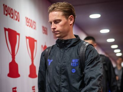 الهولندي فرينكي دي يونغ لاعب برشلونة قبل المواجهة أمام أتلتيكو مدريد في ذهاب نصف نهائي كأس ملك إسبانيا - 12 فبراير 2026 - X/@FCBarcelona
