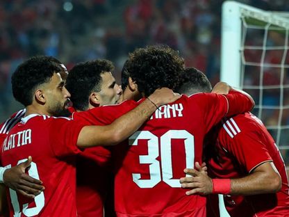 احتفال فريق الأهلي المصري بهزيمة شبيبة القبائل الجزائري في افتتاح مجموعات دوري أبطال إفريقيا - 22 نوفمبر 2025 - Ahly/x