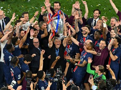 باريس سان جيرمان يحتفل بلقبه التاريخي الأول في دوري أبطال أوروبا بعد الفوز على إنتر ميلان بالدور النهائي - 31 مايو 2025 - Reuters