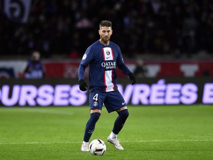 لاعب باريس سان جيرمان سيرجيو راموس خلال مباراة ستراسبورغ بالدوري الفرنسي - 28 ديسمبر 2022  - Getty 