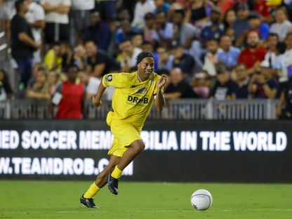 النجم البرازيلي رونالدينيو في مباراة استعراضية - 19 يونيو 2022  - Reuters
