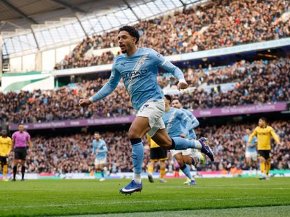 عمر مرموش مهاجم مانشستر سيتي يحتفل بهدفه في مرمى ولفرهامبتون واندرارز في الدوري الإنجليزي الممتاز - 24 يناير 2026 - Action Images via Reuters