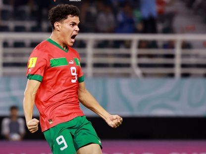 احتفال لاعب منتخب المغرب نسيم عزاوزي بالتأهل إلى ربع نهائي كأس العالم تحت 17 عاماً - 21 نوفمبر 2023  - X/EnMaroc