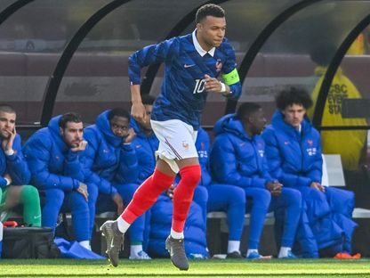 فرنسا تترقب "هدية مصر" أمام إسبانيا