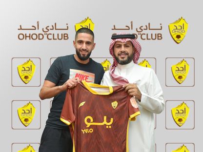 رياض بودبوز يحنل قنيص فريقه الجديد أحد السعودي - 12 سبتمبر 2023 - https://twitter.com/OHOD1936/