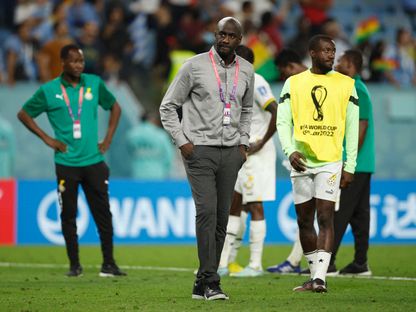 مدرب غانا أوتو أدو محبطاً بعد هزيمة فريقه أمام أوروغواي وخروجه من كأس العالم - 2 ديسمبر 2022 - REUTERS