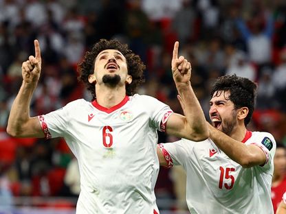 فاهادات هانونوف لاعب منتخب طاجيكستان يحتفل بهدفه في شباك الإمارات - 28 يناير 2024 - Reuters