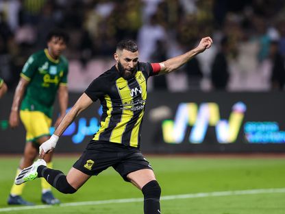 كريم بنزيما مهاجم فريق الاتحاد السعودي في مواجهة الخليج - 30 نوفمبر 2023 - X/ittihad