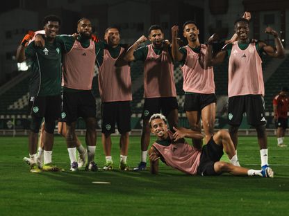 لاعبو الأهلي في التدريبات قبل مواجهة النجمة بالدوري السعودي - 19 نوفمبر 2026 - x@ALAHLI_FC