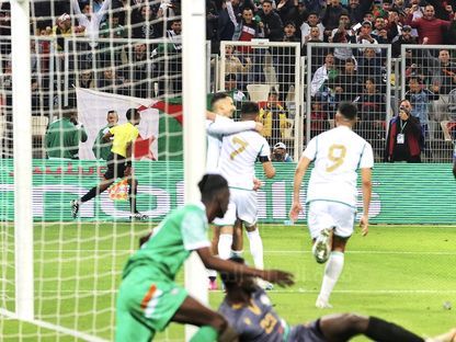 رياض محرز يسجل هدف فوز الجزائر على النيجر بتصفيات الكان 2023 - Algerian TV/al24news