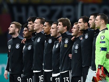 لاعبو المنتخب الألماني لكرة القدم - TWITTER/@DFB_Team_EN