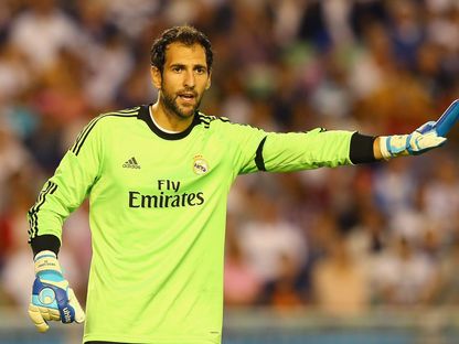 الحارس المعتزل دييغو لوبيز بقميص ريال مدريد - x/@RealBrasil_BR