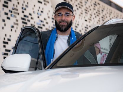 كريم بنزيما يصل الرياض بعد انتقاله من الاتحاد إلى الهلال - 3 فبراير 2026 - X/@Alhilal_FC