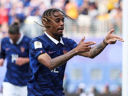 باريس سان جيرمان يرفض 100 مليون يورو من ليفربول لضم باركولا