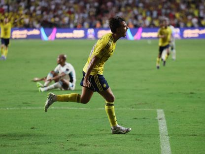 جواو فيليكس لاعب النصر يحتفل بعد تسجيل هدف التقدم لفريقه بمواجهة الاتحاد في نصف نهائي كأس السوبر السعودي - 19 أغسطس 2025 - Reuters