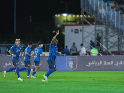 عثمان باتو لاعب نادي العلا يحتفل بتسجيل هدف في مرمى الأنوار في نهائي دوري الدرجة الثالثة السعودي - 23 مارس 2024 - X/@AlUlaclub