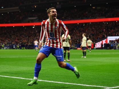 أنطوان غريزمان مهاجم أتلتيكو مدريد يحتفل بهدفه في مرمى برشلونة في كأس ملك إسبانيا - 12 فبراير 2026 - Reuters