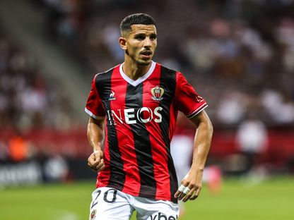 الظهير الجزائري يوسف عطال لاعب نادي نيس الفرنسي -  - AFP