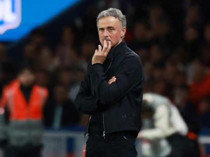 لويس إنريكي خلال مباراة باريس سان جيرمان وليون بالدوري الفرنسي - 21 أبريل 2026 - Reuters