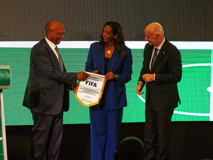 رئيس فيفا جياني إنفانتينو رفقة رئيس الاتحاد الإفريقي باتريس موتسيبي - 8 أكتوبر 2026 - @CAF_Online