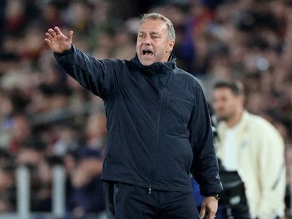 هانسي فليك خلال مباراة برشلونة ونيوكاسل بدوري أبطال أوروبا - 3 أبريل 2026 - Reuters