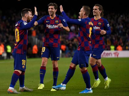 فرحة نجوم برشلونة بهدف في مرمى سيلتا فيغو - AFP