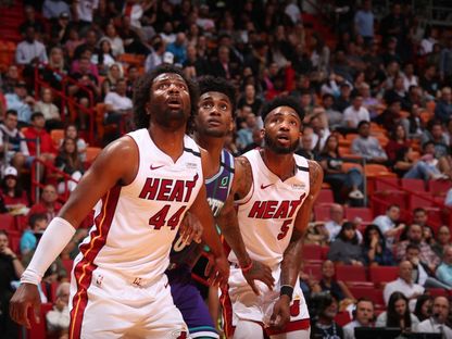 "شارلوت هورنتس" ضد "ميامي هيت". - AFP