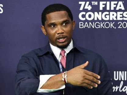 صامويل إيتو رئيس الاتحاد الكاميروني لكرة القدم أثناء مشاركته في الكونغرس الـ74 للفيفا - 17 مايو 2024 - REUTERS