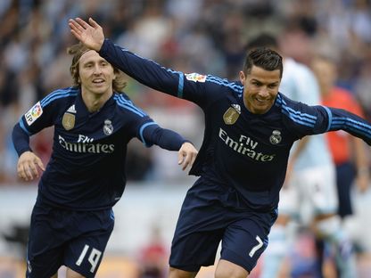 كريستيانو رونالدو (يمين)- لوكا مودريتش (يسار) - AFP