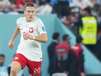 بيوتر زيلينسكي خلال مباراة بين بولندا والأرجنتين في كأس العالم - 30 نوفمبر 2022 - Danielle Parhizkaran-USA TODAY Sports