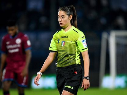 ماريا سولي فيريري كابوتي ستصبح أول امرأة تدير مباراة بدوري الدرجة الأولى الإيطالي لكرة القدم. - twitter/IFTVofficial
