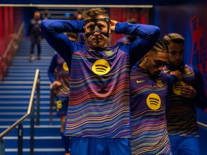 روبرت ليفاندوفسكي مهاجم برشلونة قبل انطلاق لقاء نيوكاسل بدوري أبطال أوروبا - 18 مارس 2026 - X@FCBarcelona