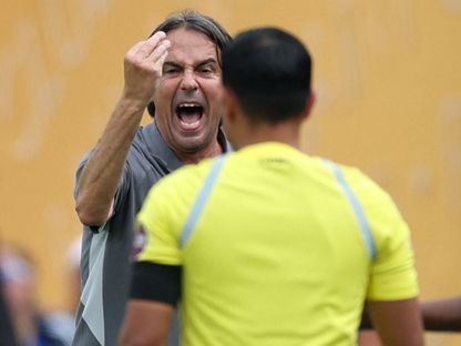 سيموني إنزاغي مدرب الهلال منفعل خلال مواجهة فلومينينسي بكأس العالم للأندية - 4 يوليو 2025 - Reuters
