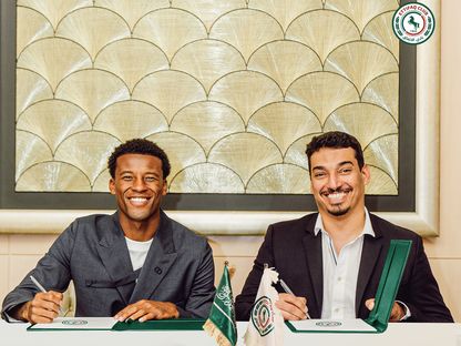 جورجينيو فينالدوم لحظة التوقيع مع ناديه الجديد الاتفاق السعودي - 2 سبتمبر  - X/Ettifaq