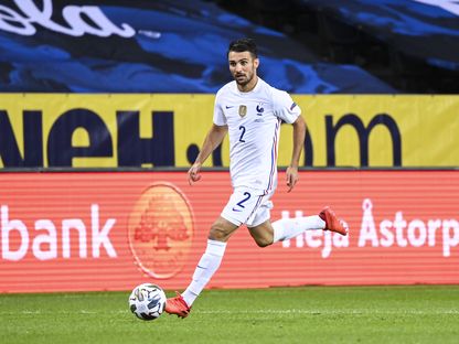 ليو دوبوا في مباراة سابقة لمنتخب فرنسا - AFP