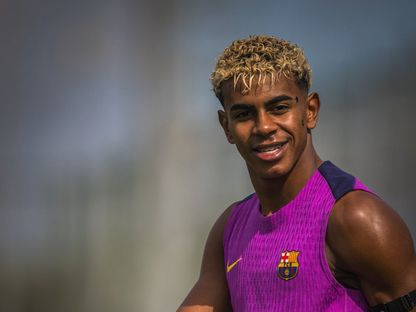 يامال يكشف لائحة مطالب فليك في برشلونة ويأمل بتكرار إنجاز بيليه