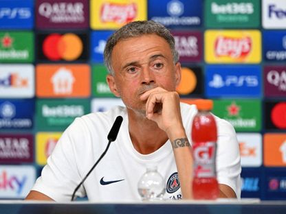 لويس إنريكي من المؤتمر الصحفي قبل مواجهة باريس سان جيرمان وتوتنهام بكأس السوبر الأوروبي - 12 أغسطس 2025 - Reuters