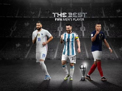 كيليان مبابي وليونيل ميسي وكريم بنزيما في إعلان الفيفا عن المرشحين الثلاثة لجائزة أفضل لاعب في العالم - 10 فبراير 2023 - TWITTER/@FIFAcom