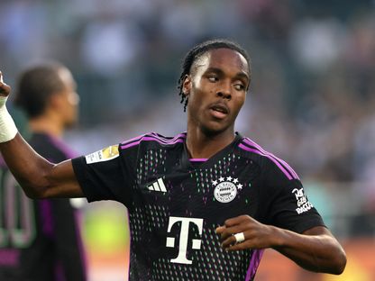 ماتيس تيل لاعب بايرن ميونيخ يحتفل بتسجيل هدفه في شباك بوروسيا مونشنغلادباخ - 2 سبتمبر 2023 - Reuters