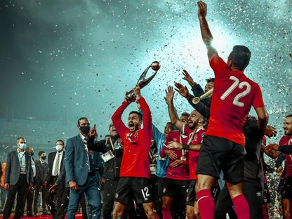 فرحة لاعبي الأهلي بالتتويج بدوري أبطال إفريقيا على حساب الزمالك - الصفحة الرسمية للنادي الأهلي