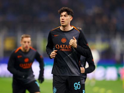 مفاوضات متقدمة بين برشلونة وأليساندرو باستوني.. تنتظر موافقة هانزي فليك