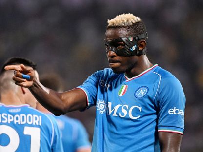 كل الطرق تؤدي إلى الهلال.. يوفنتوس ينسحب من صفقة أوسيمين