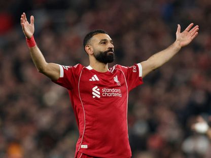 صلاح يقود تشكيلة ليفربول أمام ولفرهامبتون